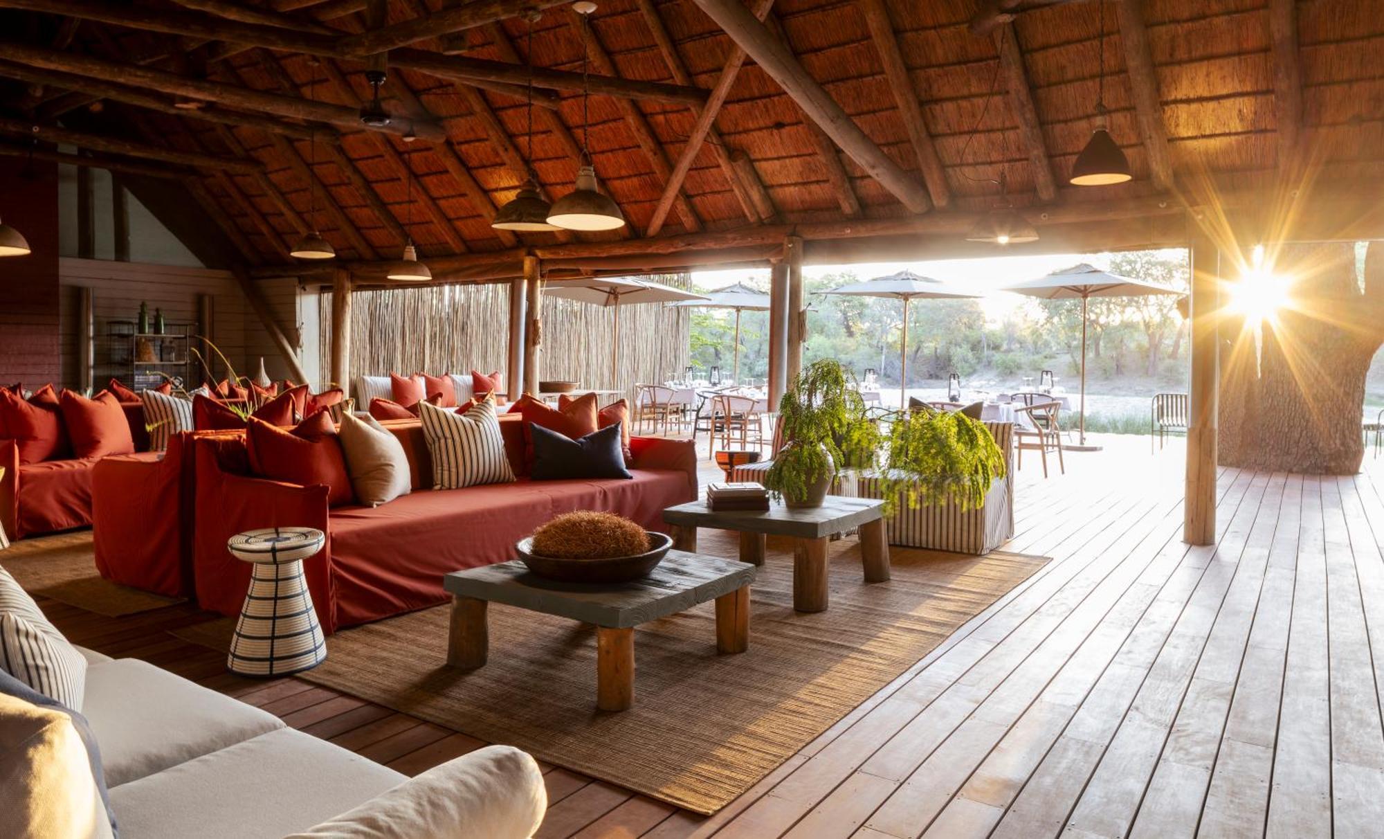 Simbavati River Lodge Тімбаваті-Ґейм-Резерв Екстер'єр фото
