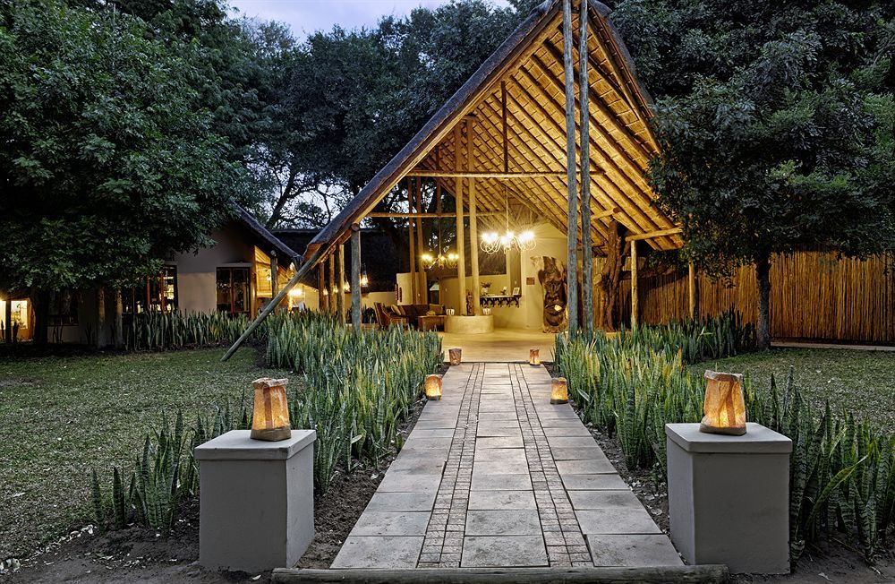 Simbavati River Lodge Тімбаваті-Ґейм-Резерв Екстер'єр фото