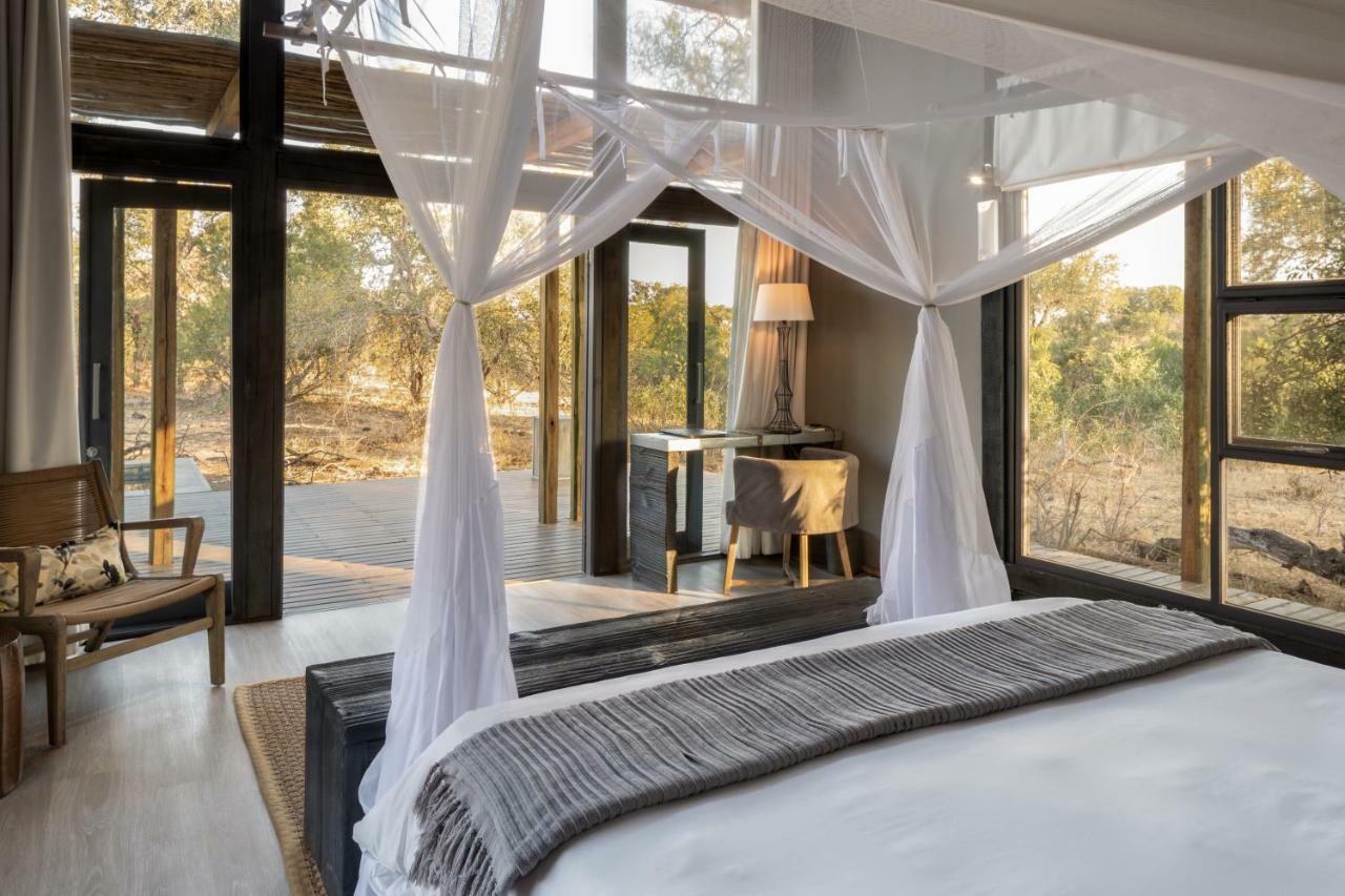 Simbavati River Lodge Тімбаваті-Ґейм-Резерв Екстер'єр фото